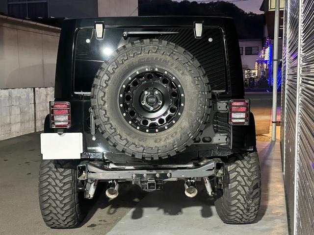 ジープ・ラングラーアンリミテッド アルティテュード　３７インチＯＰＥＮ　ＣＯＵＮＴＲＹ　ｋｍｃ　ＫＭ５２９ＨＯＬＬＳＨＯＴ　ＲＯＵＧＨ　ＣＯＵＮＴＲＹサスペンション　ステダン　ラテラル　　インテーク　ＸＲＣカンガルーバンパー　マフラー　ヒッチ　クランプ（38枚目）