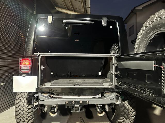 ジープ・ラングラーアンリミテッド アルティテュード　３７インチＯＰＥＮ　ＣＯＵＮＴＲＹ　ｋｍｃ　ＫＭ５２９ＨＯＬＬＳＨＯＴ　ＲＯＵＧＨ　ＣＯＵＮＴＲＹサスペンション　ステダン　ラテラル　　インテーク　ＸＲＣカンガルーバンパー　マフラー　ヒッチ　クランプ（41枚目）