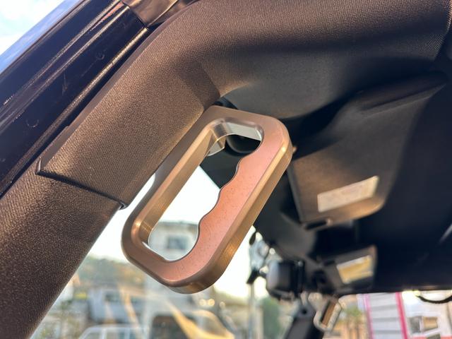 ジープ・ラングラーアンリミテッド アルティテュード　３７インチＯＰＥＮ　ＣＯＵＮＴＲＹ　ｋｍｃ　ＫＭ５２９ＨＯＬＬＳＨＯＴ　ＲＯＵＧＨ　ＣＯＵＮＴＲＹサスペンション　ステダン　ラテラル　　インテーク　ＸＲＣカンガルーバンパー　マフラー　ヒッチ　クランプ（57枚目）