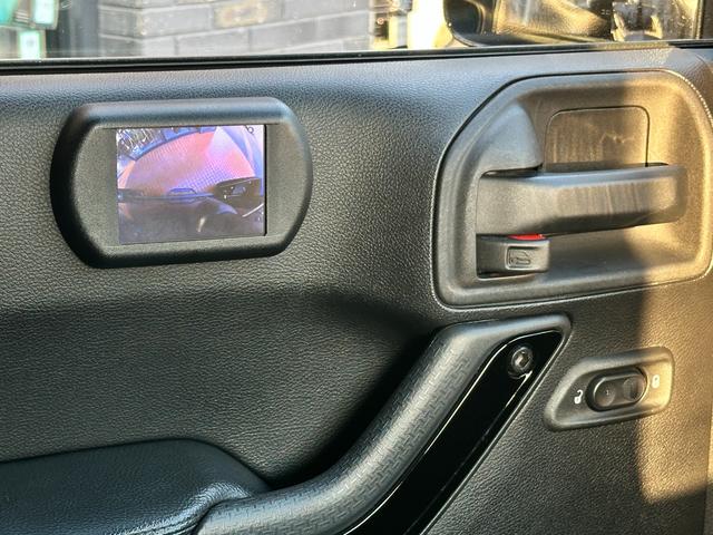 ジープ・ラングラーアンリミテッド アルティテュード　３７インチＯＰＥＮ　ＣＯＵＮＴＲＹ　ｋｍｃ　ＫＭ５２９ＨＯＬＬＳＨＯＴ　ＲＯＵＧＨ　ＣＯＵＮＴＲＹサスペンション　ステダン　ラテラル　　インテーク　ＸＲＣカンガルーバンパー　マフラー　ヒッチ　クランプ（64枚目）