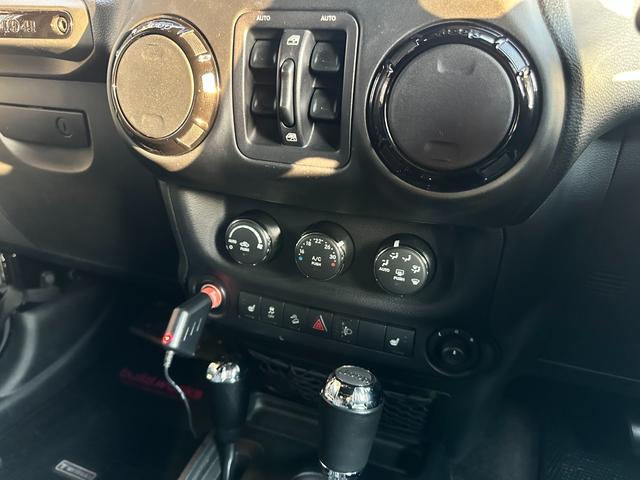 ジープ・ラングラーアンリミテッド アルティテュード　３７インチＯＰＥＮ　ＣＯＵＮＴＲＹ　ｋｍｃ　ＫＭ５２９ＨＯＬＬＳＨＯＴ　ＲＯＵＧＨ　ＣＯＵＮＴＲＹサスペンション　ステダン　ラテラル　　インテーク　ＸＲＣカンガルーバンパー　マフラー　ヒッチ　クランプ（66枚目）