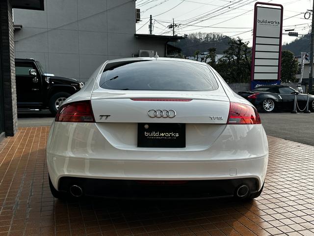 ＴＴクーペ ２．０ＴＦＳＩ　２．０ＴＦＳＩ　赤革　ＢＢＳアルミホイール　ＢＬＵＥＴＯＯＴＨ　ドラレコ　バックカメラ　ＵＳＢ入力　車検Ｒ８年９月（9枚目）