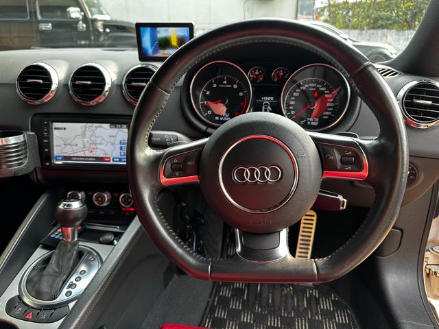 ＴＴクーペ ２．０ＴＦＳＩ　２．０ＴＦＳＩ　赤革　ＢＢＳアルミホイール　ＢＬＵＥＴＯＯＴＨ　ドラレコ　バックカメラ　ＵＳＢ入力　車検Ｒ８年９月（35枚目）