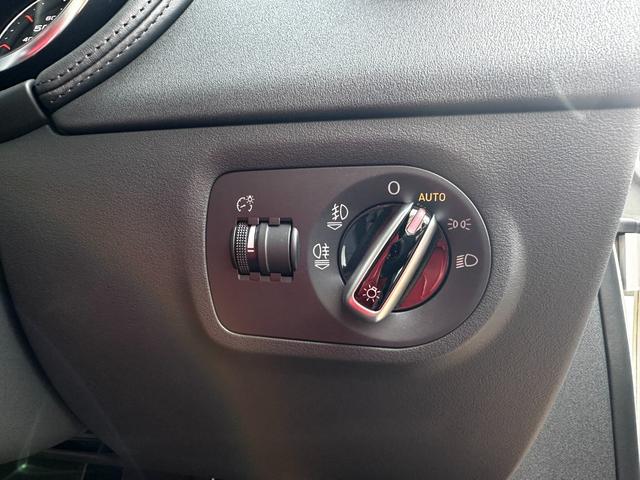 ＴＴクーペ ２．０ＴＦＳＩ　２．０ＴＦＳＩ　赤革　ＢＢＳアルミホイール　ＢＬＵＥＴＯＯＴＨ　ドラレコ　バックカメラ　ＵＳＢ入力　車検Ｒ８年９月（43枚目）