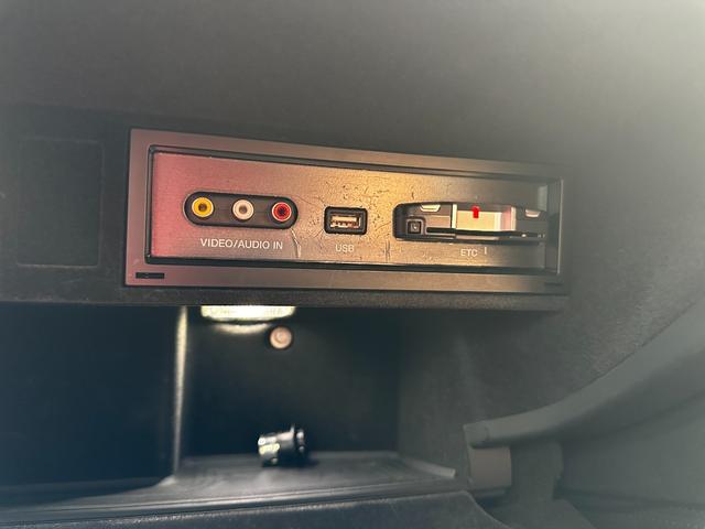 ＴＴクーペ ２．０ＴＦＳＩ　２．０ＴＦＳＩ　赤革　ＢＢＳアルミホイール　ＢＬＵＥＴＯＯＴＨ　ドラレコ　バックカメラ　ＵＳＢ入力　車検Ｒ８年９月（46枚目）