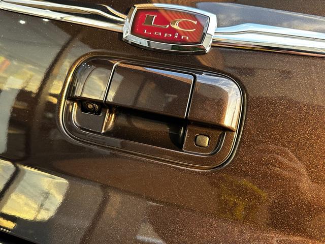 アルトラパンLC X 全方位カメラ9インチナビ LEDヘッドライト バックカメラ 衝突被害軽減システム ワンオーナー禁煙車 スマートキー ETC オートライト オートエアコン シートヒーター OPアルミホイールドアバイザー(11枚目)