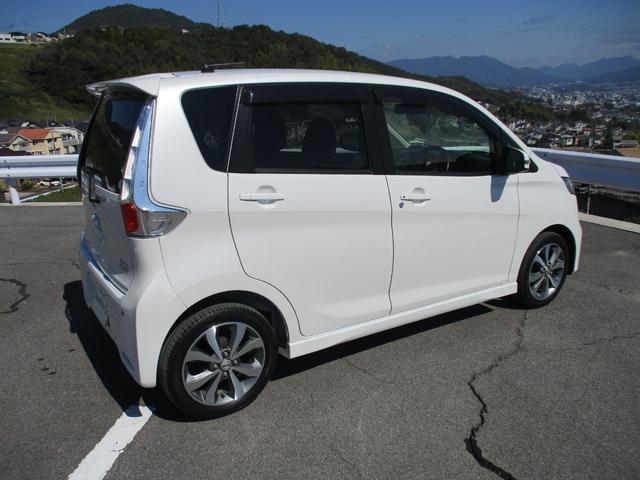 デイズ ハイウェイスター　Ｇターボ　メモリーナビ・フルセグ・アラウンドビューモニター・Ｂｌｕｅｔｏｏｔｈ・ＣＤ・ＤＶＤ・エマージェンシーブレーキ・踏み間違い衝突防止アシスト・パーキングアシスト・インテリジェントキー・ワンオーナー・禁煙車（6枚目）