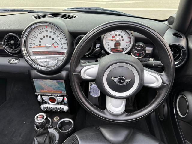 MINI ジョンクーパーワークス コンバーチブル ETC オートエアコン バックカメラ キーレス 地デジフルセグ 禁煙車 電格ミラー(31枚目)