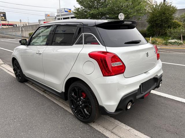 スイフトスポーツ ZC33S ファイナルエディション フロアマット・ナビ・ETC2.0・前後ドラレコ付き(8枚目)