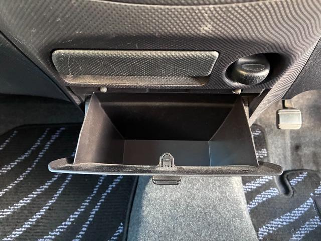 タントエグゼ カスタムRS インタークーラーターボ 4WD 15インチアルミホイール フルセグナビbluetooth ETC(31枚目)