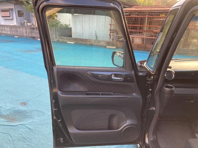 Ｎ－ＢＯＸカスタム Ｇ　ＳＳパッケージ　フルセグナビ　ｂｌｕｅｔｏｏｔｈ　ＥＴＣ　バックカメラ　１４インチアルミホイール　オートライト　ステアリングスイッチ　両側パワースライドドア（17枚目）