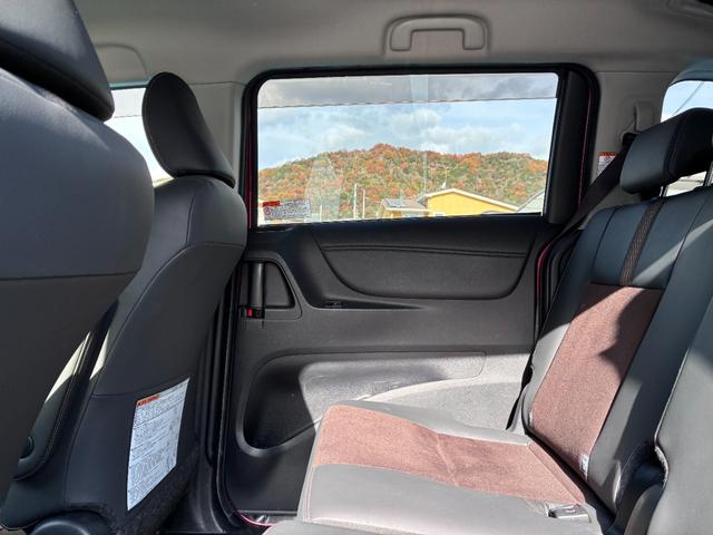 シエンタ ハイブリッドG フルセグナビ bluetooth ETC バックカメラ 両側パワースライドドア LEDヘッドライト ドライブレコーダー オートライト 車線免脱警報(18枚目)