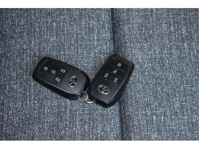 シエンタ ハイブリッドZ ・禁煙車・ユーザー買取車・両側パワースライドドア・ETC2.0・シートヒーター・ステアリングヒーター・LEDヘッドランプ・ドライブレコーダー前後・パノラミックビューモニター・地デジTV・バックカメラ(13枚目)