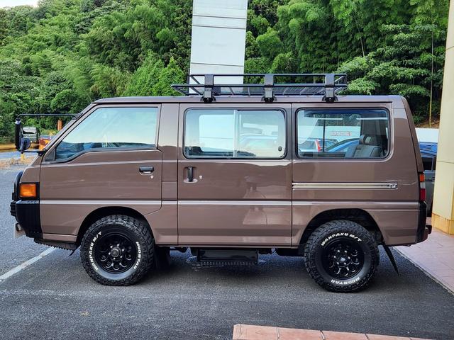 デリカスターワゴン シャモニー　自社下取り車両　ディーゼル（8枚目）