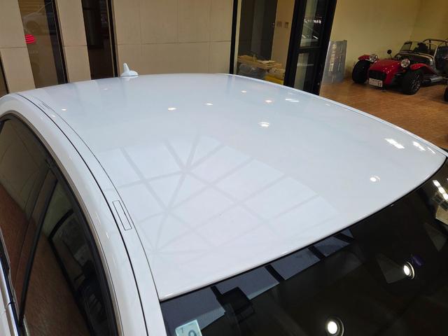 Ｅクラス Ｅ２５０　アバンギャルド　ＡＭＧスポーツＰＫＧ　ハーフレザーシート（15枚目）