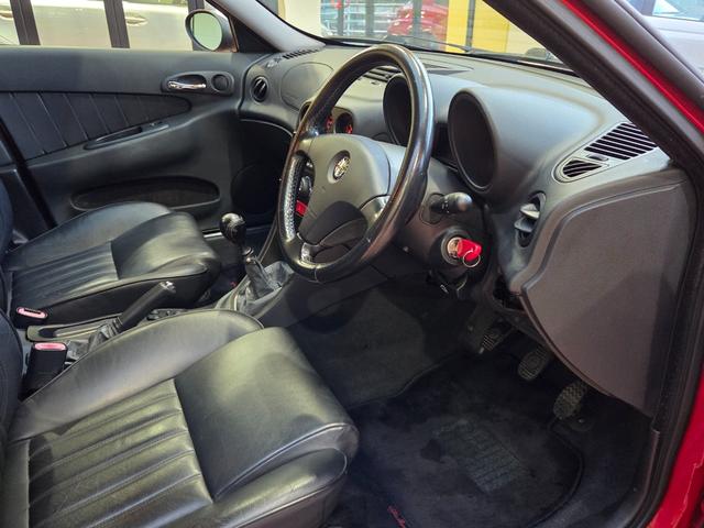 アルファ１５６ ２．５　Ｖ６　２４Ｖ　６ＭＴ　ＫＯＮＩダンパーキット　ＡＲＱＲＡＹエキゾースト（21枚目）