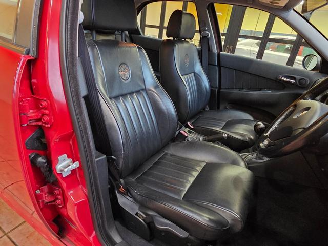 アルファ１５６ ２．５　Ｖ６　２４Ｖ　６ＭＴ　ＫＯＮＩダンパーキット　ＡＲＱＲＡＹエキゾースト（22枚目）