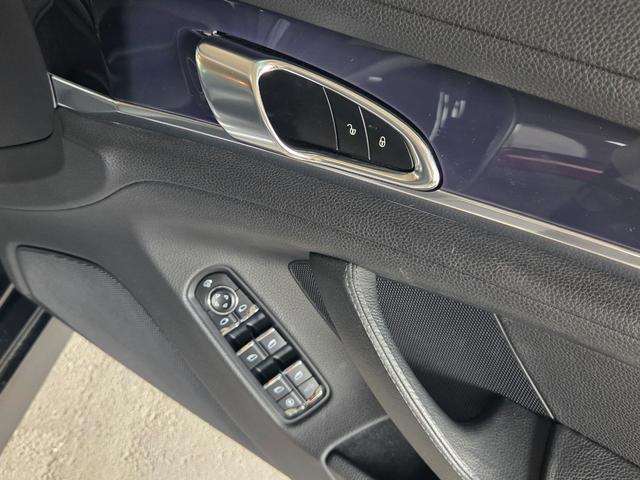 パナメーラ 4 4WD サンルーフ 黒革シート HDDナビ TV BLUETOOTH バックカメラ(17枚目)