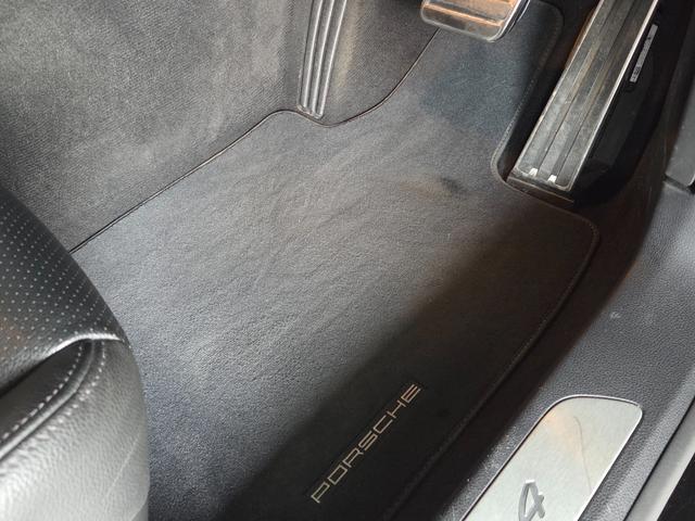 パナメーラ 4 4WD サンルーフ 黒革シート HDDナビ TV BLUETOOTH バックカメラ(20枚目)