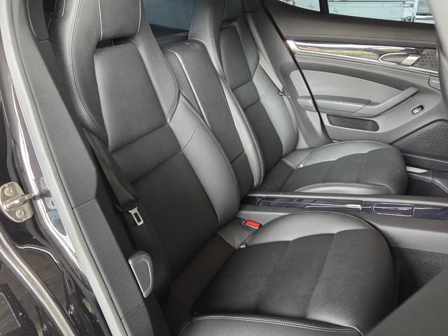 パナメーラ 4 4WD サンルーフ 黒革シート HDDナビ TV BLUETOOTH バックカメラ(22枚目)