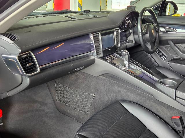 パナメーラ 4 4WD サンルーフ 黒革シート HDDナビ TV BLUETOOTH バックカメラ(24枚目)