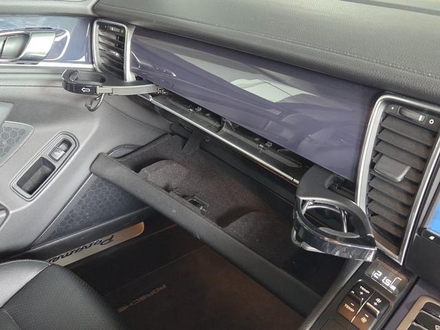 パナメーラ 4 4WD サンルーフ 黒革シート HDDナビ TV BLUETOOTH バックカメラ(39枚目)