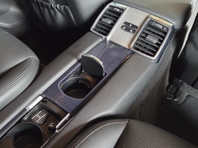 パナメーラ 4 4WD サンルーフ 黒革シート HDDナビ TV BLUETOOTH バックカメラ(41枚目)