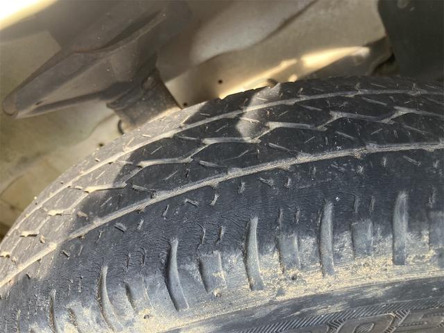 キャリイトラック ベースグレード 5速マニュアル 4WD エアコン パワステ無し 車検付き 自社下取り車 最大積載量350Kg(19枚目)