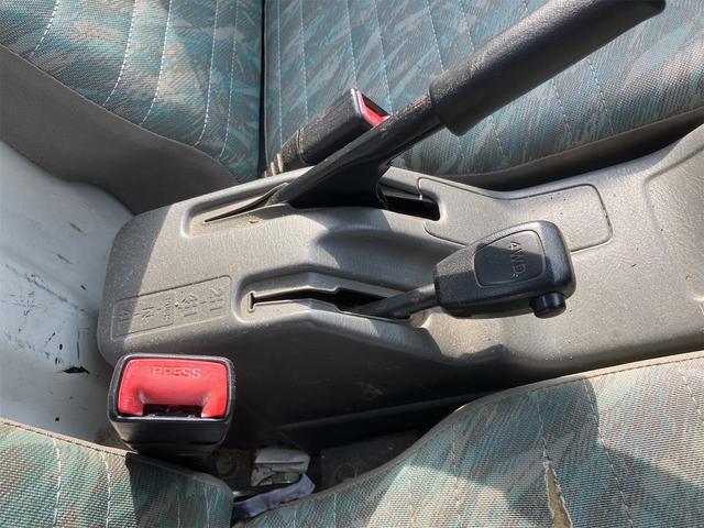 キャリイトラック ベースグレード 5速マニュアル 4WD エアコン パワステ無し 車検付き 自社下取り車 最大積載量350Kg(21枚目)