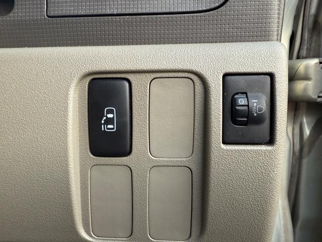 タント Ｘリミテッド　安全ボディ　電動パワースライドドア　スマートキー　ＣＤ・ラジオ　純正アルミホイール　スペアタイヤ有り（20枚目）