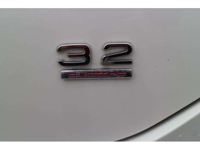 Ａ６ ３．２ＦＳＩクワトロ　フルタイム４ＷＤ（2枚目）