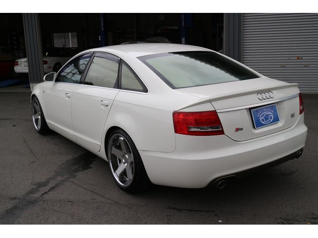 Ａ６ ３．２ＦＳＩクワトロ　フルタイム４ＷＤ（9枚目）