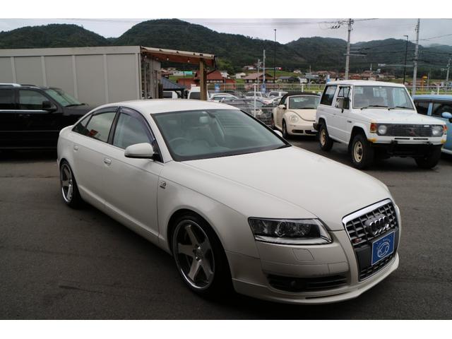 Ａ６ ３．２ＦＳＩクワトロ　フルタイム４ＷＤ（29枚目）
