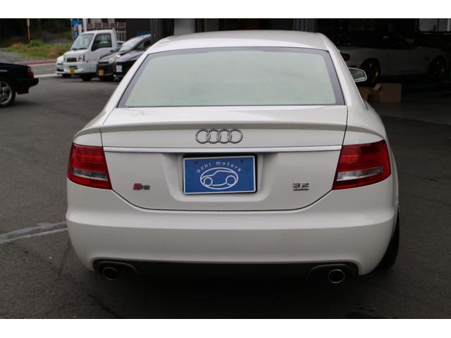 Ａ６ ３．２ＦＳＩクワトロ　フルタイム４ＷＤ（46枚目）