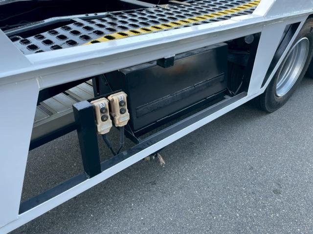 コンドル UD 5台積み キャリアカー 6速MT(8枚目)