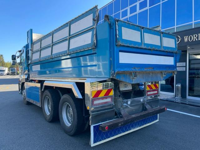 クオン UD ダンプ 6×2MT 馬力:420ps(3枚目)