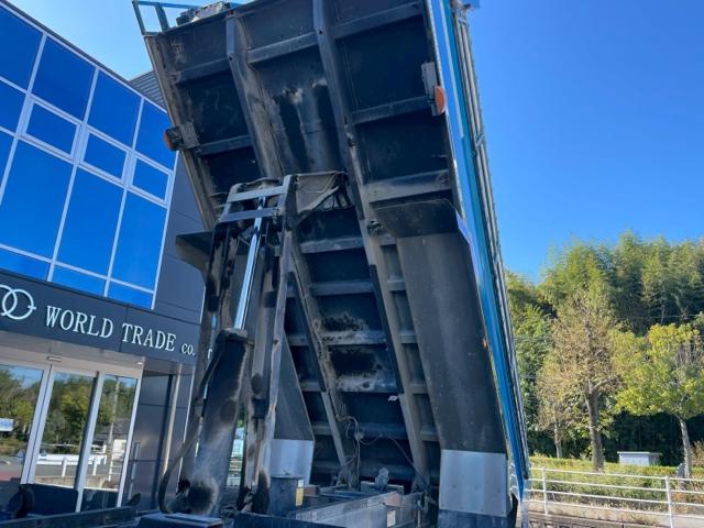 クオン UD ダンプ 6×2MT 馬力:420ps(6枚目)