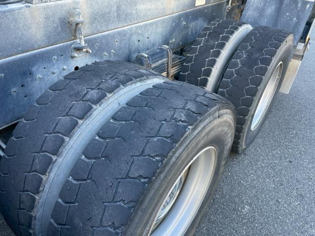 クオン UD ダンプ 6×2MT 馬力:420ps(8枚目)