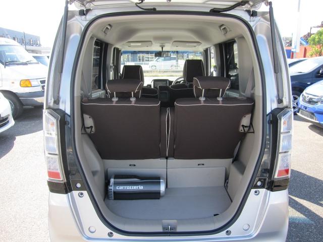 4WD ナビ フルセグTV DVD再生 ETC バックカメラ 電動スライドドア(6枚目)