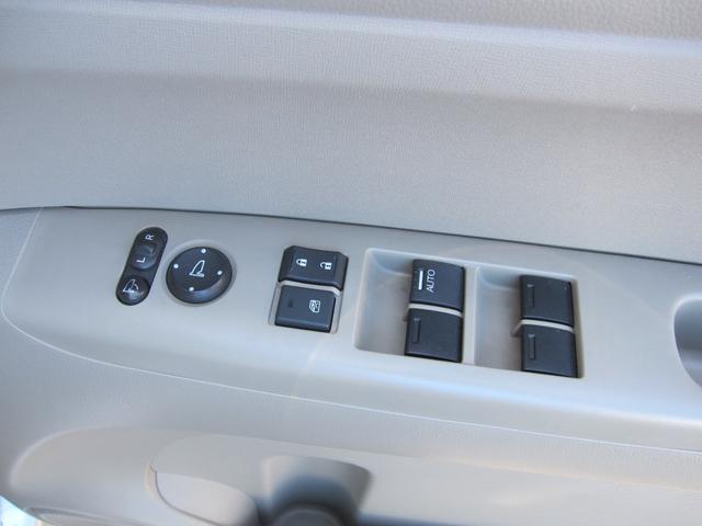 4WD ナビ フルセグTV DVD再生 ETC バックカメラ 電動スライドドア(19枚目)