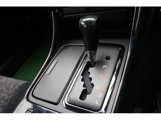 V300ベルテックスエディション ETC オートクルーズコントロール バックカメラ ナビ アルミホイール オートライト HID AT キーレスエントリー 電動格納ミラー パワーシート CD カセット 衝突安全ボディ ABS ESC(9枚目)