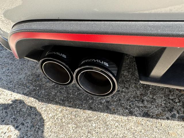 ポロGTI ベースグレード アイバッハ車高調 レカロシート REMUSマフラー ADVAN17インチAW ミシュランタイヤ デジタルインナーミラー カーボンステアリング カーボンエアロ 純正ナビ フルセグ バックカメラ ドラレコ(7枚目)