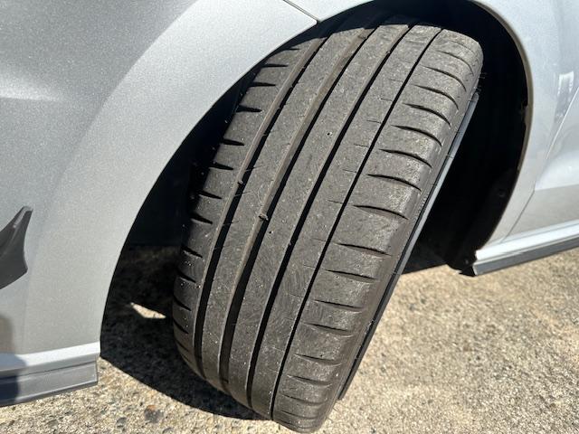 ポロGTI ベースグレード アイバッハ車高調 レカロシート REMUSマフラー ADVAN17インチAW ミシュランタイヤ デジタルインナーミラー カーボンステアリング カーボンエアロ 純正ナビ フルセグ バックカメラ ドラレコ(15枚目)