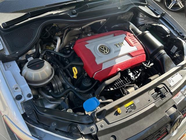 ポロGTI ベースグレード アイバッハ車高調 レカロシート REMUSマフラー ADVAN17インチAW ミシュランタイヤ デジタルインナーミラー カーボンステアリング カーボンエアロ 純正ナビ フルセグ バックカメラ ドラレコ(16枚目)