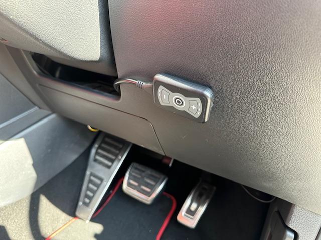 ポロGTI ベースグレード アイバッハ車高調 レカロシート REMUSマフラー ADVAN17インチAW ミシュランタイヤ デジタルインナーミラー カーボンステアリング カーボンエアロ 純正ナビ フルセグ バックカメラ ドラレコ(42枚目)