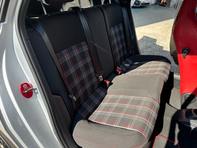 ポロGTI ベースグレード アイバッハ車高調 レカロシート REMUSマフラー ADVAN17インチAW ミシュランタイヤ デジタルインナーミラー カーボンステアリング カーボンエアロ 純正ナビ フルセグ バックカメラ ドラレコ(66枚目)