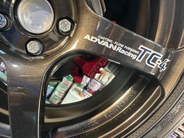 ポロGTI ベースグレード アイバッハ車高調 レカロシート REMUSマフラー ADVAN17インチAW ミシュランタイヤ デジタルインナーミラー カーボンステアリング カーボンエアロ 純正ナビ フルセグ バックカメラ ドラレコ(70枚目)