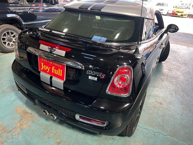 MINI クーパーS クーペ 可動式リアウィング ブラックアイキセノンライト 純正16インチブラックAW パドルシフト プッシュエンジンスタート CABANAシートカバー ETC 前後フォグ スペアキー 取説 点検記録簿 禁煙車(37枚目)