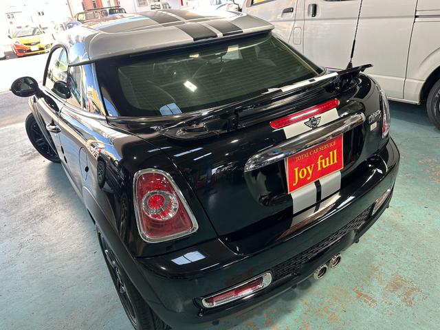 MINI クーパーS クーペ 可動式リアウィング ブラックアイキセノンライト 純正16インチブラックAW パドルシフト プッシュエンジンスタート CABANAシートカバー ETC 前後フォグ スペアキー 取説 点検記録簿 禁煙車(38枚目)