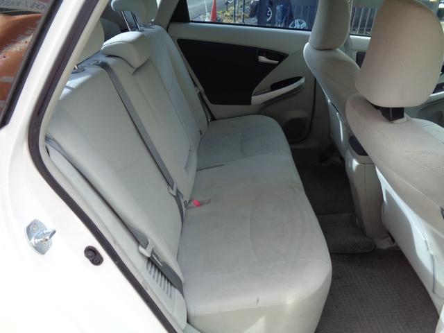 プリウス Ｓツーリングセレクション　８インチナビ　地デジＴＶ　ＥＴＣ　Ｂｌｕｅｔｏｏｔｈ　バックカメラ　車検整備付き　１年保証付き（12枚目）